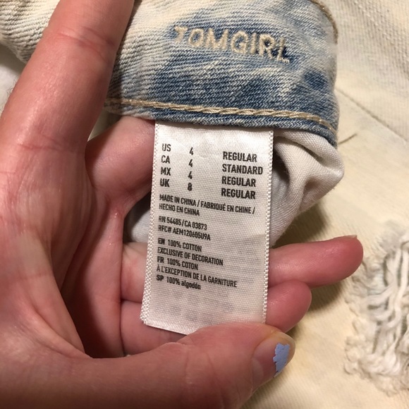 👻Ripped Off-White Jeans👀 - Picture 6 of 11